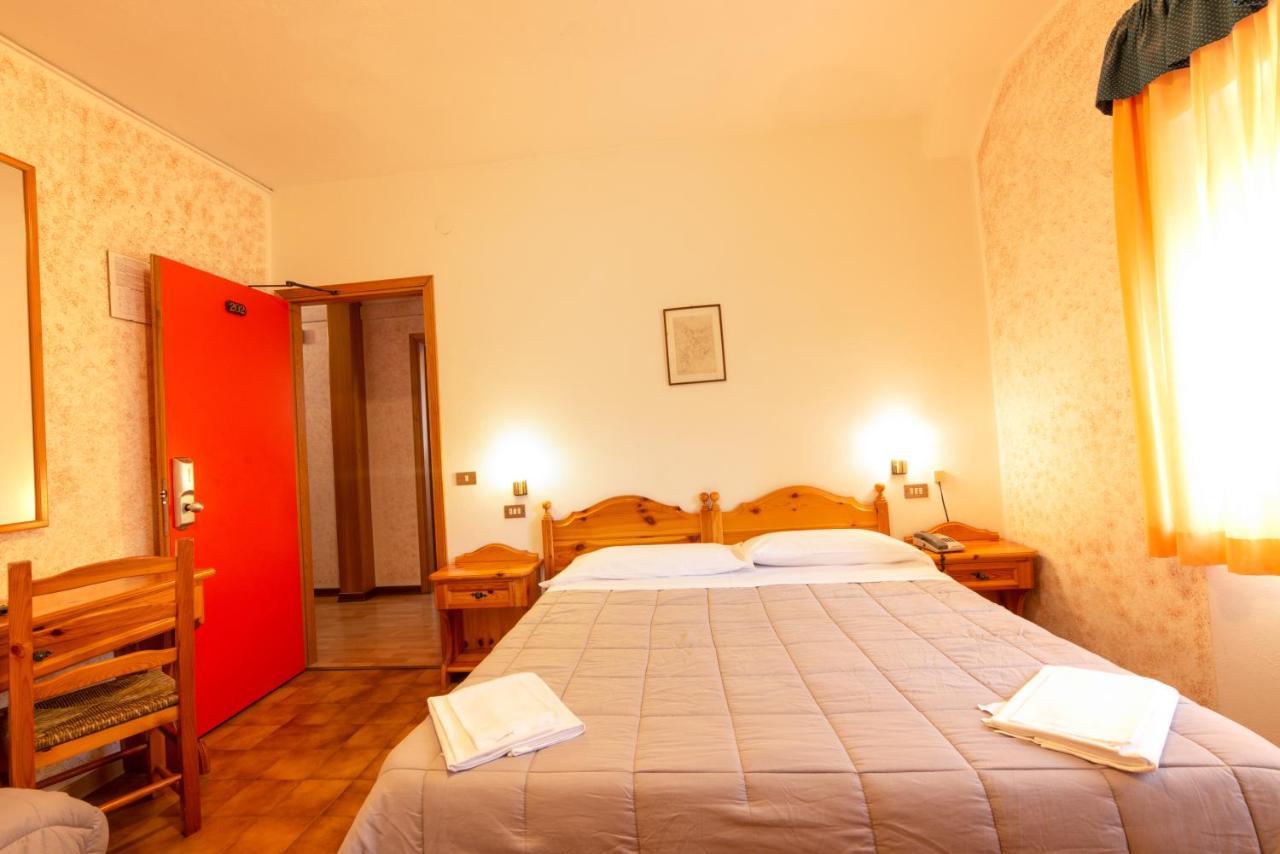 Hotel Appennino Fiumalbo Exteriör bild